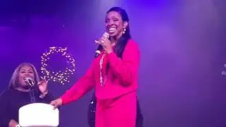 Gladys Knight in Phoenix pt 2