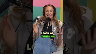 Hoofdingang | The Nikki Glaser Podcast #shorts