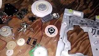 How To Earn Money Scrapping DVD Drives | Salvage a CD/DVD Writer For Free Parts 