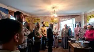 Трапеза по прибытию братии в Потеряевку.