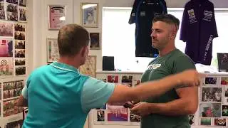 A180'S CARL HELPS MY MATE PICK HIS NEW DARTS - WHAT DARTS DID HE GO FOR?
