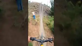Как она там оказалась ? 
