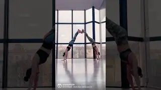 Парная акробатика трюки пилон шпагат йога йога в гамаках