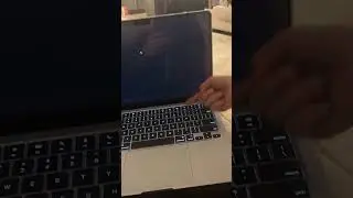 New MacBook Air m4 BLACK SCREEN 