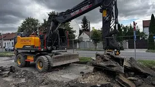 Construction of a parking lot at the department store