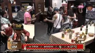 Farma 7 - Farmeri gledaju seks Goge i Filipa
