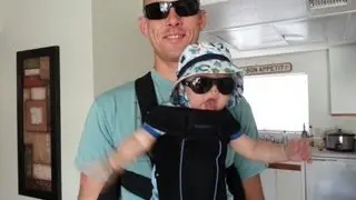 How to use the BabyBjorn baby carrier