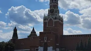Прогулка рядом с Кремлём и по Александровскому саду #кремль #москва #moscow #александровскийсад
