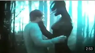 VENOM - KISSING SCENE