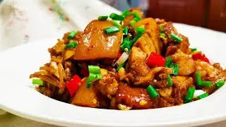 肘子最简单的做法，不带一点腥味不油不腻还入口即化，真让你欲罢不能的家常菜