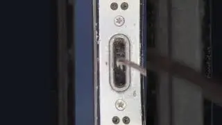#Satisfying iPhone charging port #cleaning under the #microscope 🔬#phonefixcraft