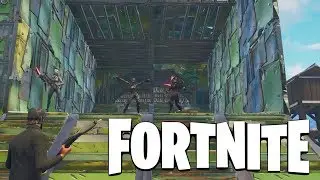 *INTENSE* FORTNITE HIDE AND SEEK MAZE! FORTNITE MICHAEL MYERS! (PLAYGROUND!)