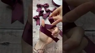 How to make pretty gift wrapping bows 🎀..  #create  #craftideas  #giftwrappingideas