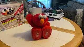 2006 T.M.X. Tickle Me Elmo in Action