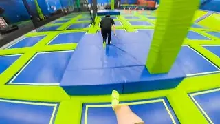 GAME OF FLIP IN A NEW TRAMPOLINE PARK!