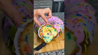 How to Make a Funfetti Bundt Cake 🧁✨