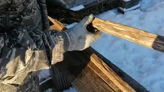 Застаренная полка в баню