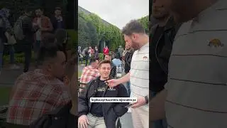İngilizceyi hazırlıkta öğrenen genç