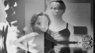 QUEAN MARY - THE BOTTOM OF THE EARS