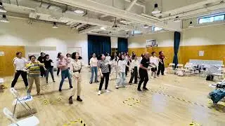 Body Hit 'Welcome' – Richard Filz & Workshop Gruppe Performen Body Percussion in Beijing