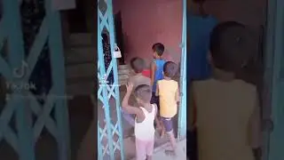 দেখুন ছেলে গুলা কি করে😆😆😆