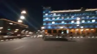 Красивое освещение ночной площади Мехико