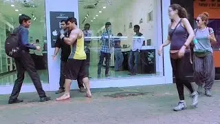 Street Fight with a Bodybuilder Prank (Mumbai)