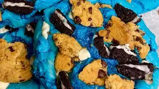 🍪 EASY COOKIE MONSTER COOKIES | CAKE MIX COOKIES | Cooking w/ Ashley