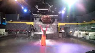 Соло. Эстрадная песня.