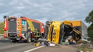02.09.2022 - Sattelzug mit Lebensmitteln stürzt nach Kollision um