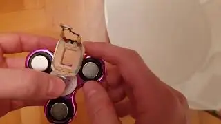 Fidget Spinner Electric Generator - Simple Science Project Using 3 Magnets