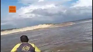 ALGO GIGANTE EMERGE DO RIO AMAZONAS E ASSUSTA RIBEIRINHOS!!!