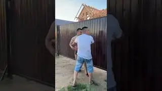 Якутские полицейские напали на хозяина дома