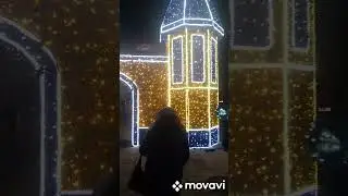 Shorts.Сказочный замок около кинотеатра 