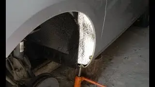 Lada Vesta. Sponge behind the front fenders. My solution