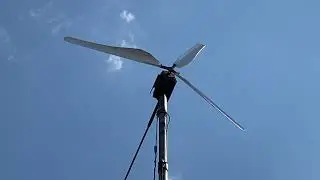 Самодельный ветряк из Херсона 16 работа  на слабом ветру  ( продан !!!)