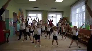 Музыкально-спортивное развлечение "Мама папа я спортивная семья"