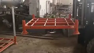 How to stack post pallet rack with forklift?