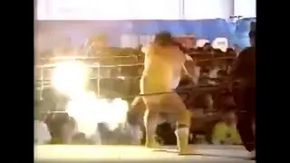 1990 08 04 Atsushi Onita vs Tarzan Goto 第1回エクスプロージョンマッチ