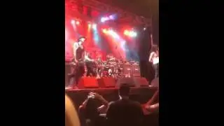 Ratt slip of the lip 4/9/16 Scottsdale,az