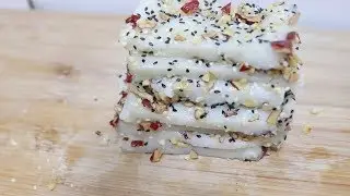 农村妈妈教你糯米粉最好吃的做法，开水一烫，大刀一挥，简单美味
