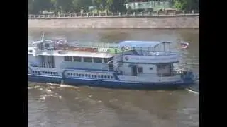 Москва река.Теплоход.Метро Воробьёвы горы.