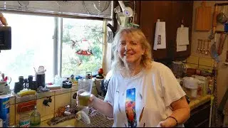 BEST MINT TEA Recipe - Grow AMAZING Organic Herb to Improve Skin, Container or GARDEN Bed Woodchips