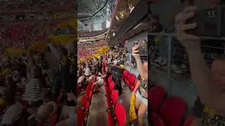@steelers take the field in Atlanta to huge applause