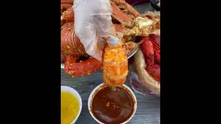 Cajun Seasoned Lobster Tails with Gravy Dip 
