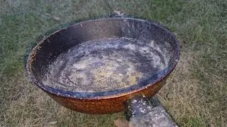 Never throw away an old frying pan. Brilliant idea.