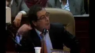 Petro:Uribe pide mantener cuotas del narcotráfico en Congres