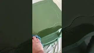 Would you paint this $10 vintage table green??  