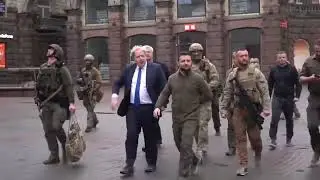 UK PM lauded for walking on streets of Kyiv with Ukraine's Zelenskyy || 2022