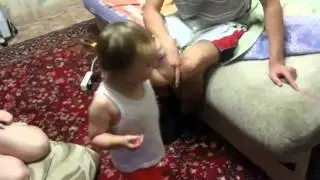 Дочка ругает маму